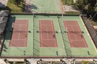 Tenis a/nebo squash v ubytování Florazar 2, Vi-10-B nebo okolí