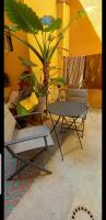 Patio alebo iná vonkajšia časť ubytovania le J&J Appartement spacieux climatisé en centre ville