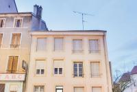 Budynek, w którym mieści się apartament