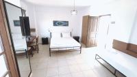 Posteľ alebo postele v izbe v ubytovaní Dedalos n3 Sea View apartment-30 metres from the beach