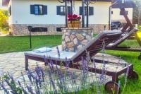 Vonkajšia záhrada v ubytovaní Etno Garden Exclusive Rooms