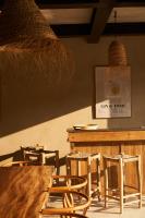 Reštaurácia alebo iné gastronomické zariadenie v ubytovaní La Maison d'Ambrine - La Villa Ibiza