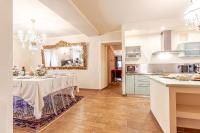 Kuchnia lub aneks kuchenny w obiekcie Villa Cedri