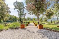 Ogród w obiekcie Villa Cedri