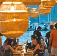 Επισκέπτες που μένουν στο Felix Rooms