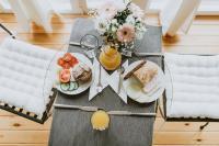 Jedlo v ubytovaní bed & breakfast alebo blízkom okolí