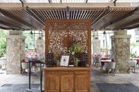 En restaurant eller et andet spisested på Temple 304 Modern Spacious Palm Cove Resort