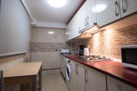 Kuchyňa alebo kuchynka v ubytovaní Apartamentos Torre Yago