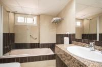 Kúpeľňa v ubytovaní Apartamentos Torre Yago
