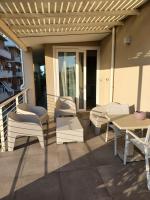 Posedenie v ubytovaní Residenza sul Mare