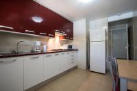 Kuchyňa alebo kuchynka v ubytovaní Apartamentos Torre Yago