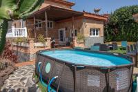 Bazén v ubytování Villa Mirador Los Hoyos nebo v jeho okolí