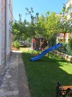 Vonkajšia záhrada v ubytovaní Apartman GRL