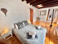 Posteľ alebo postele v izbe v ubytovaní Finca PrivateGardens DoubleBed FreeP Tv Wifi