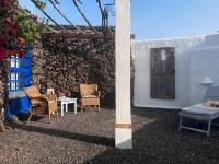 Patio alebo iná vonkajšia časť ubytovania Finca PrivateGardens DoubleBed FreeP Tv Wifi
