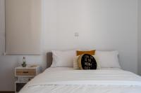 Postel nebo postele na pokoji v ubytování Flair 1-Bedroom Apartment in Larnaca