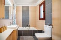 A bathroom at Sky Hills