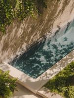 Hotel Palau Fugitの敷地内または近くにあるプール