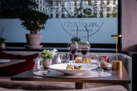 Jídlo v hotelu nebo okolí