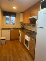 Kuchyňa alebo kuchynka v ubytovaní Apartamento Relualhu