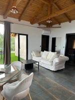 Posedenie v ubytovaní Golden Haven Luxe Bungalow Resort