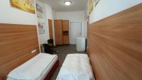 Postel nebo postele na pokoji v ubytování Apartments Gato Karlovy Vary Stara Role