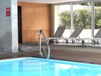 Bazén v ubytovaní Le Victoria, beau T2 central au pied des plages, piscine, sauna alebo v jeho blízkosti