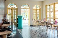 Un lugar para sentarse en HOTEL WHITE RABBIT