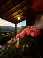 A Casa Vermelha Hospedariaにあるバルコニーまたはテラス