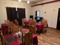 TV a/nebo společenská místnost v ubytování GD International Redfort