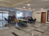 Ресторан / где поесть в Perch Arbor Cyber City