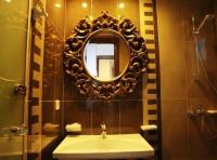 A bathroom at Iris Spa