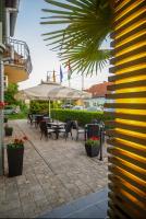 Restaurace v ubytování Wellness Hotel Kager Harkány