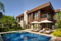 Bazén v ubytování Parklane, a Luxury Collection Resort & Spa, Limassol nebo v jeho okolí