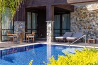 Bazén v ubytování Parklane, a Luxury Collection Resort & Spa, Limassol nebo v jeho okolí