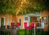 Χώρος καθιστικού στο Dominance Events and Suites