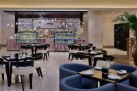 シェラトン ドバイ クリーク ホテル ＆ タワーズにあるレストランまたは飲食店