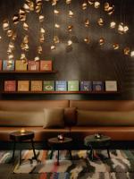 Ein Sitzbereich in der Unterkunft The Cloud One New York-Downtown, by the Motel One Group