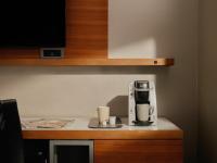 Kaffee-&#47;Teezubehör in der Unterkunft The Cloud One New York-Downtown, by the Motel One Group