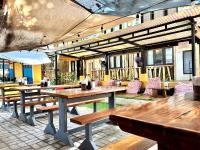 Restaurace v ubytování Lazy Dog Bed & Breakfast