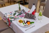 Jídlo v hotelu nebo okolí