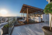 Balkón nebo terasa v ubytování Bright 3bdr Apt with Roofgarden, Jacuzzi