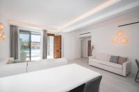 Posteľ alebo postele v izbe v ubytovaní Arcs Suites & Residences
