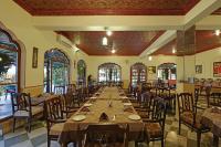 Un restaurante u otro lugar para comer en Pushkar Fort - Luxury Heritage Resort