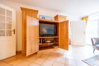 TV a/nebo společenská místnost v ubytování Residenz Bismarck Whg 22