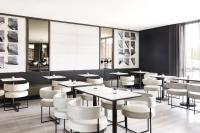 AC Hotel by Marriott Miami Airport West/Doralにあるシーティングエリア