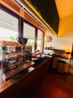 Kuchyňa alebo kuchynka v ubytovaní Boutique Hotel & Event Center