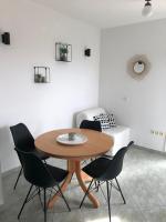 Posezení v ubytování Apartment in Okrug Gornji with sea view, air conditioning, WiFi, washing machine 5049-1