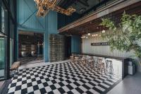 Sugar Marina Hotel -AVIATOR- Phuket Airportにあるレストランまたは飲食店