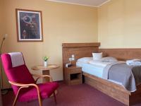 Postel nebo postele na pokoji v ubytování LD PALACE Spa & Kur
